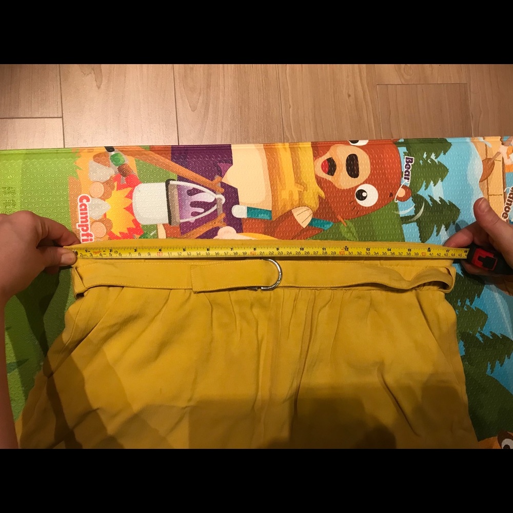 Shorts - Picture 5 of 5